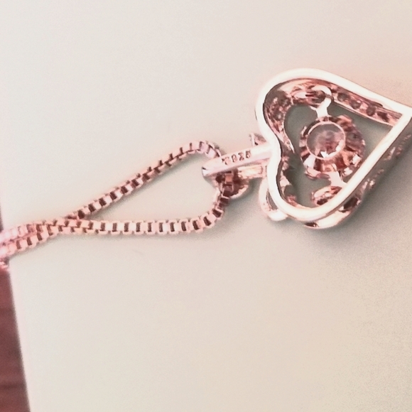 Heart Pendant Necklace. Dancing Zirconia Stone. - Picture 4 of 6